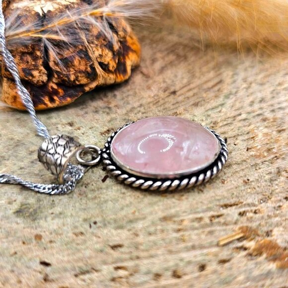 Nature Rose Quartz Oval Stone Pendant Necklace - Picture 5 of 10